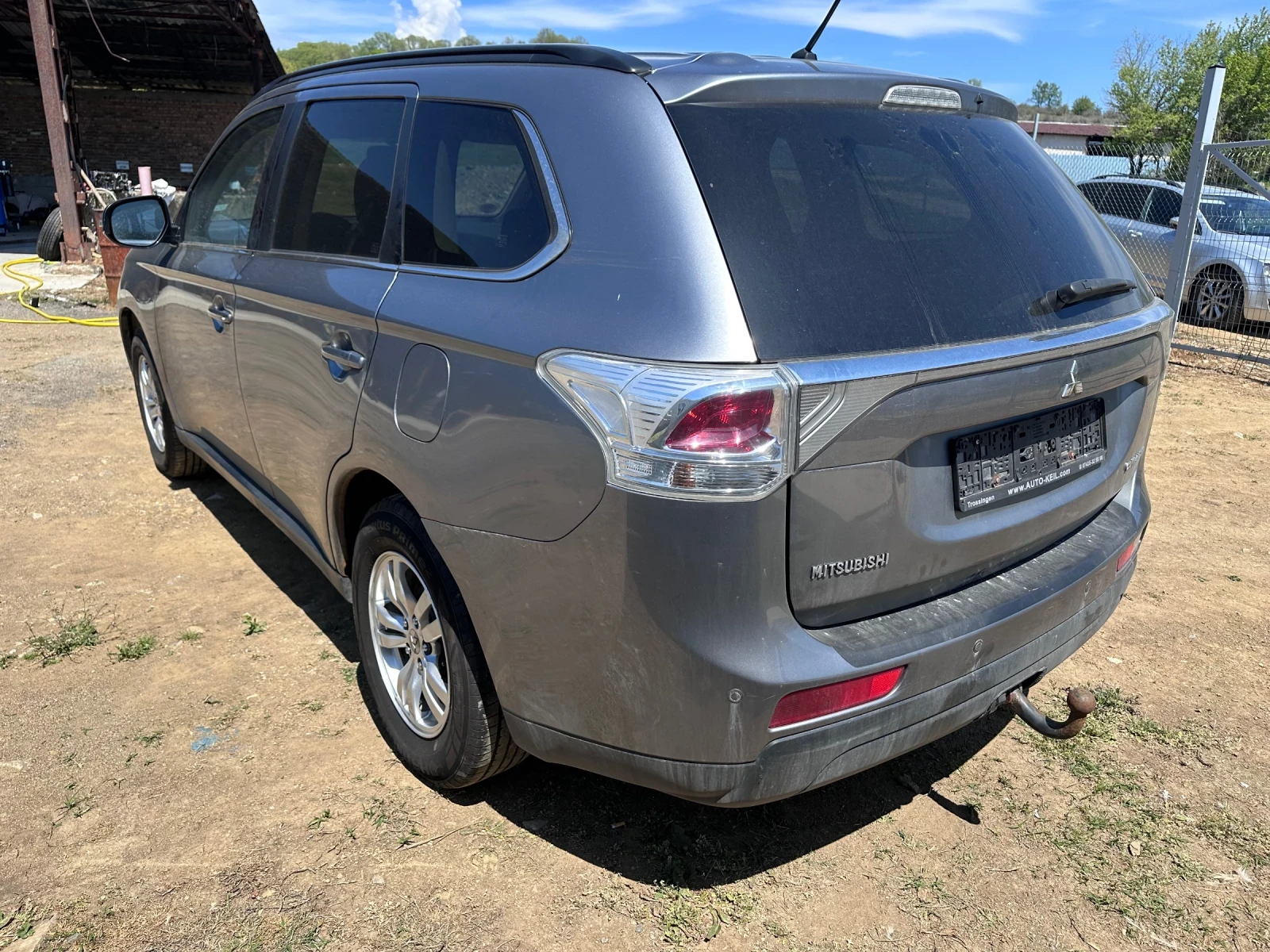 Mitsubishi Outlander 2.2 D Automatic - изображение 7