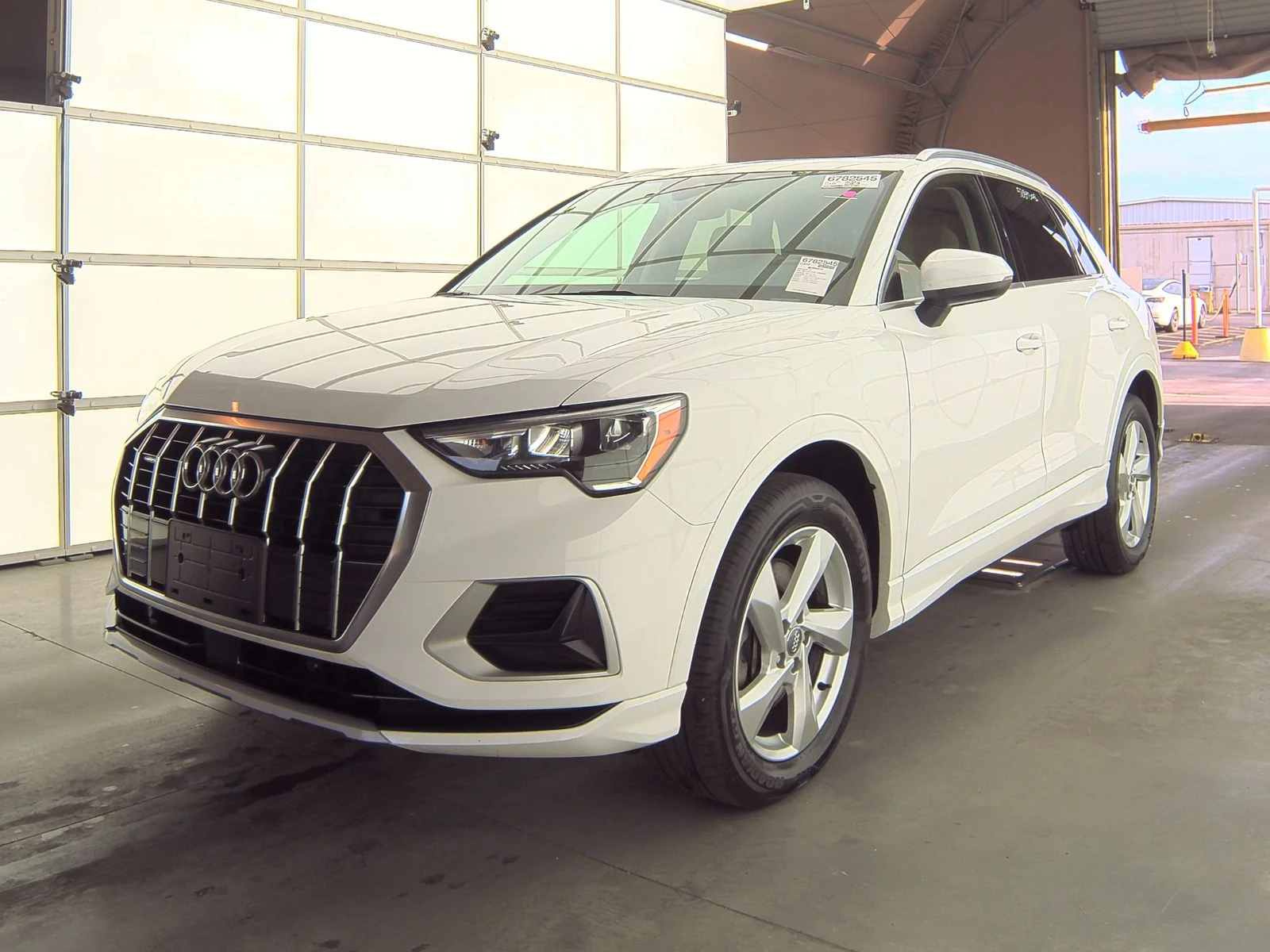 Audi Q3  - изображение 3
