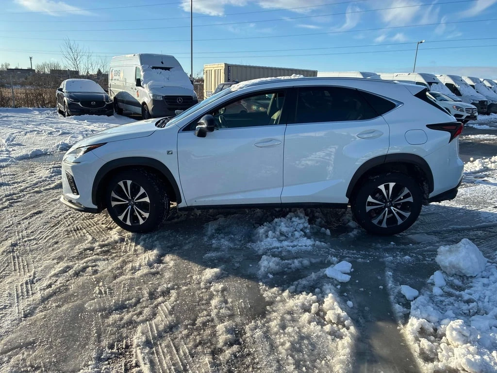 Lexus NX * 300 * CARFAX * БЕЗ ПЪРВОНАЧАЛНА ВНОСКА - изображение 2