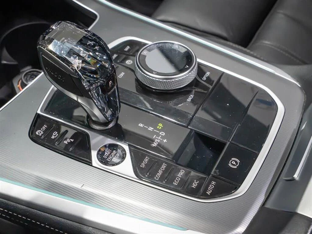 BMW X5 40i MPACK* HEAD-UP* 360 CAM* ПАНОРАМА* SWAROVSKI, снимка 13 - Автомобили и джипове - 53771230