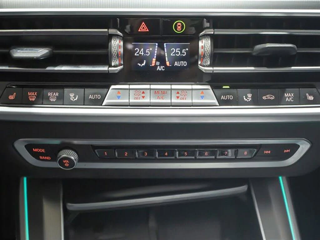 BMW X5 40i MPACK* HEAD-UP* 360 CAM* ПАНОРАМА* SWAROVSKI, снимка 12 - Автомобили и джипове - 53771230