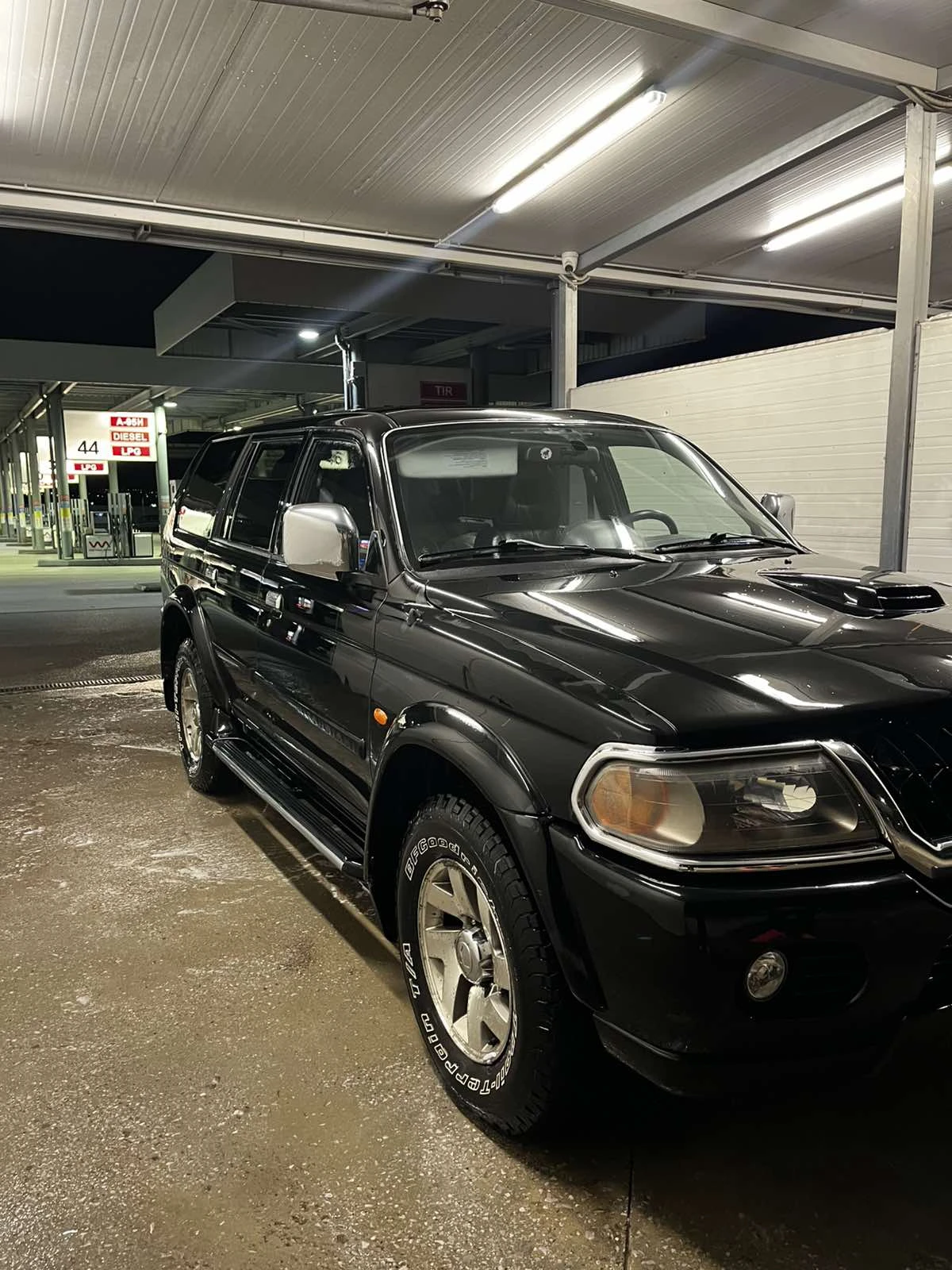 Mitsubishi Pajero sport, снимка 5 - Автомобили и джипове - 53788693