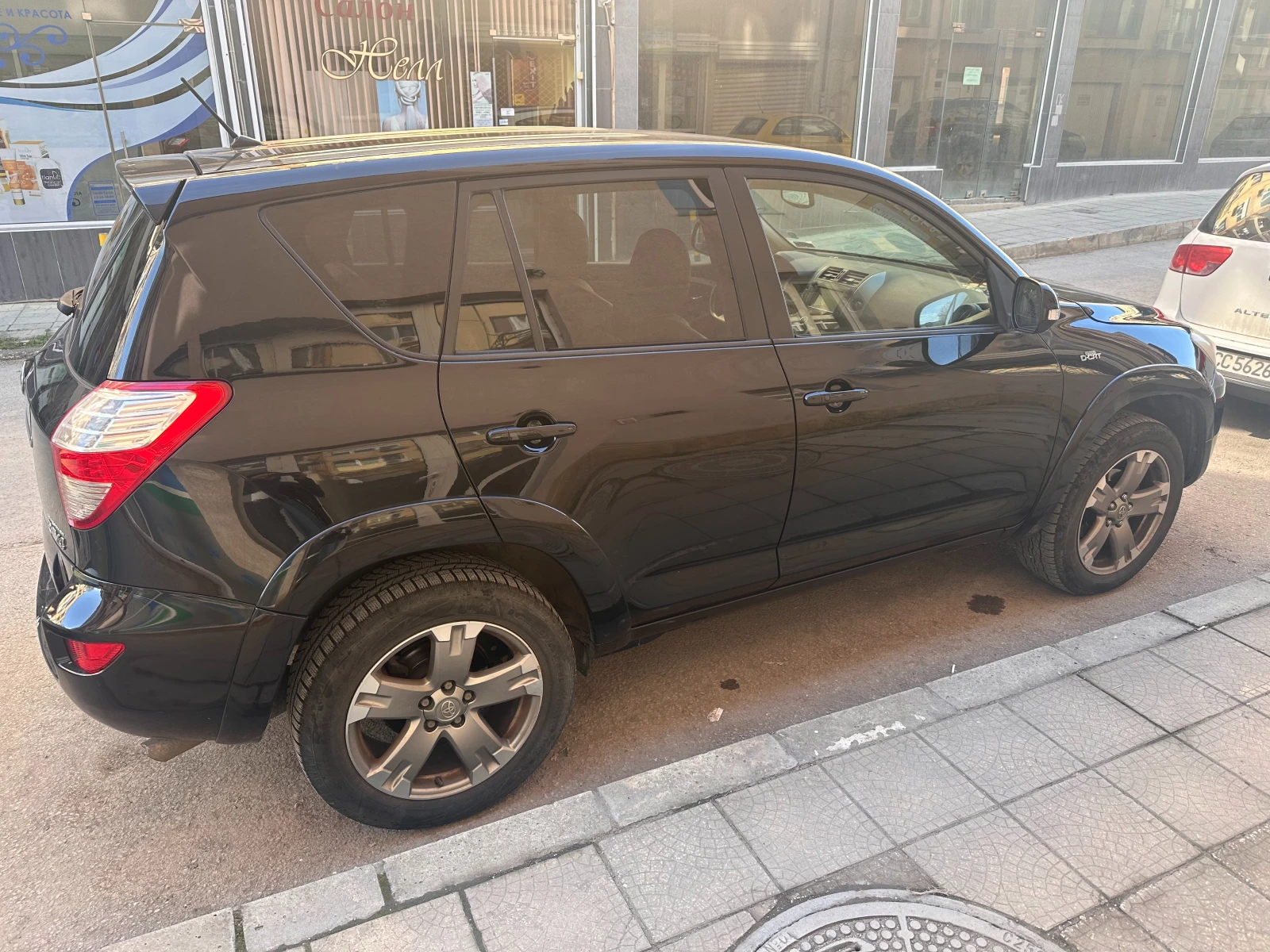 Toyota Rav4, снимка 3 - Автомобили и джипове - 54048947