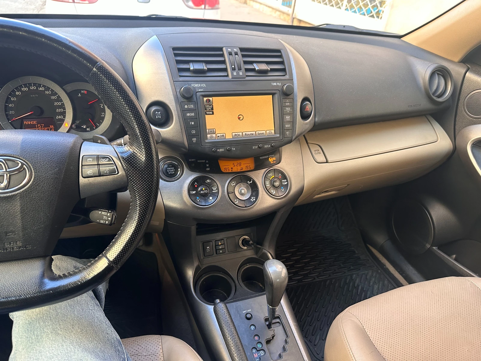 Toyota Rav4, снимка 7 - Автомобили и джипове - 54048947