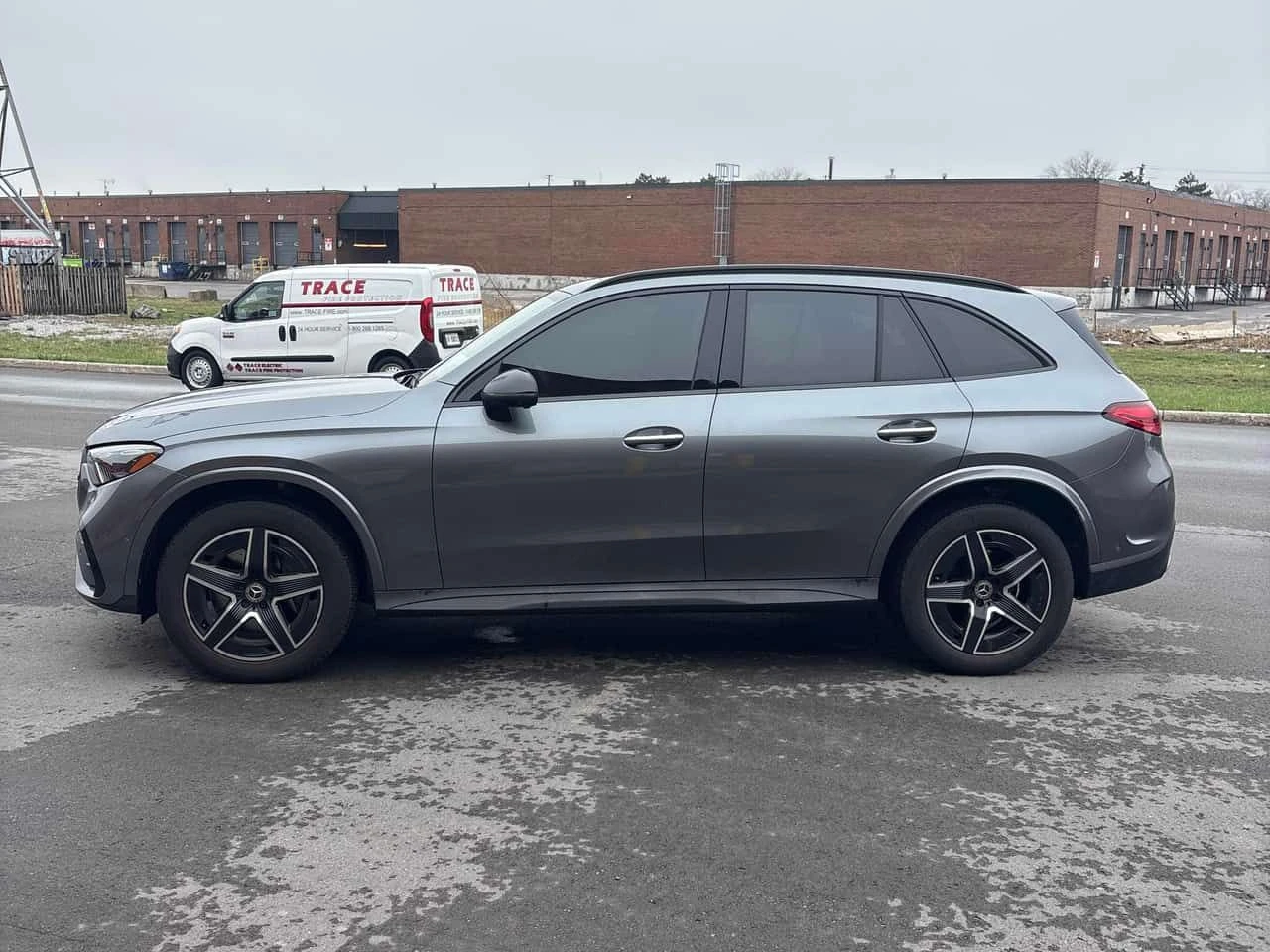 Mercedes-Benz GLC 300 CARFAX, снимка 2 - Автомобили и джипове - 54267214