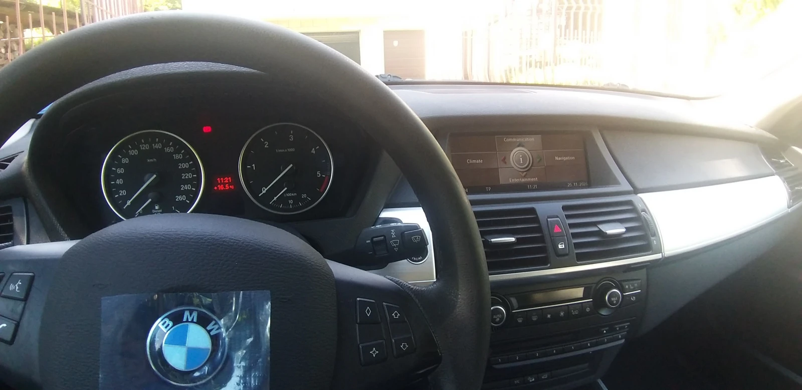 BMW X5 xDrive30d 1 СОБСТВЕНИК КОЖА АВТОМАТИК, снимка 9 - Автомобили и джипове - 54678053