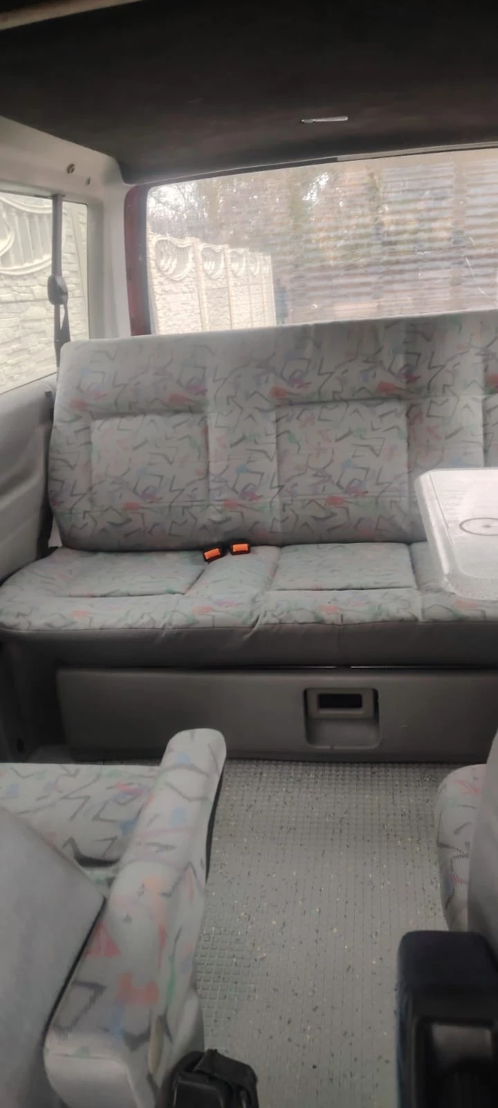 VW Multivan 2.5 TDI 102 к.с - изображение 10