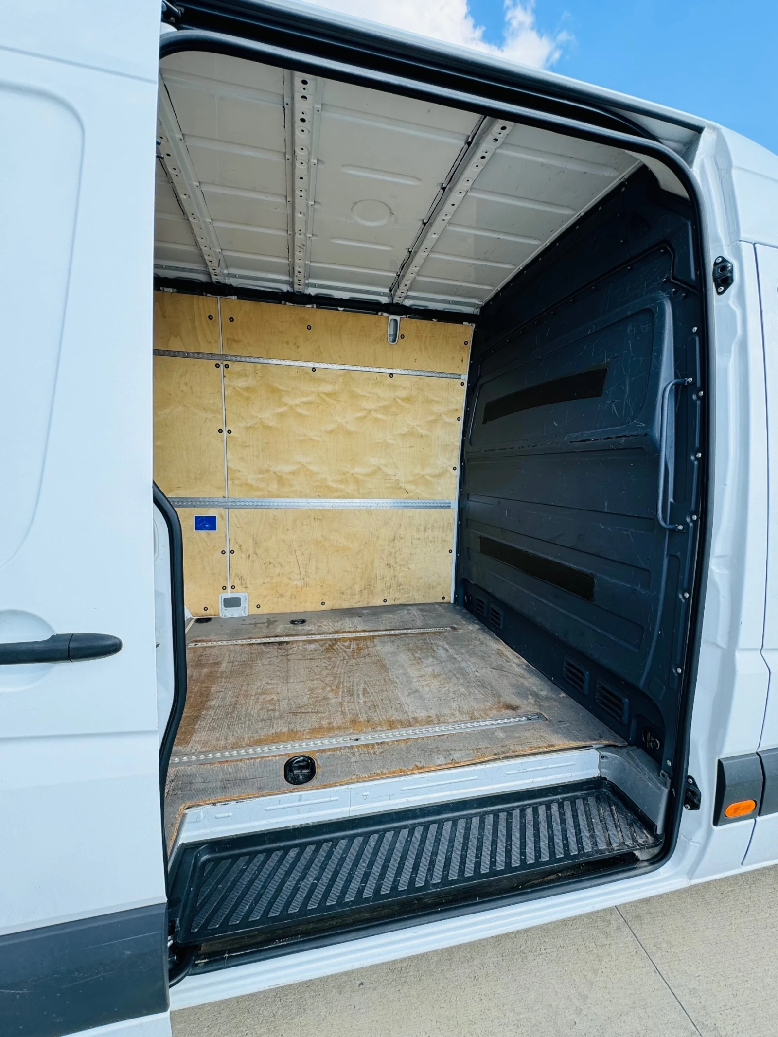 Mercedes-Benz Sprinter 316 313Немски!КАТО НОВ!ТОП!ТОП!ТОП!НАВИ!КЛИМАТР! - изображение 6
