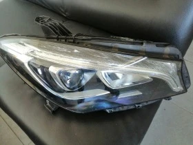 Десен фар за Мерцедес CLA W217.....A1178206861....., снимка 1