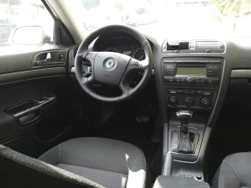 Skoda Octavia FSI, снимка 9