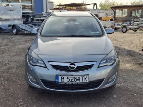 Opel Astra J Sports Tourer, снимка 2