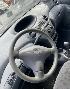 Toyota Yaris 1.0 i vvti и 1.3 vvti, снимка 11