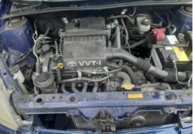 Toyota Yaris 1.0 i vvti, снимка 5