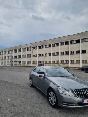Mercedes-Benz E 200, снимка 2
