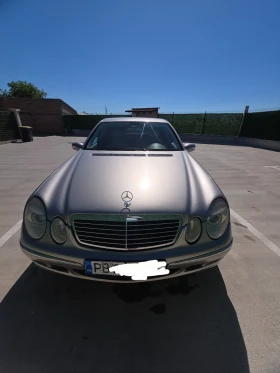Mercedes-Benz E 320, снимка 1
