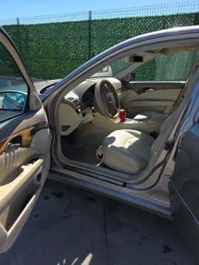 Mercedes-Benz E 320, снимка 7