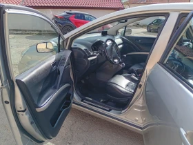 Toyota Corolla verso, снимка 7