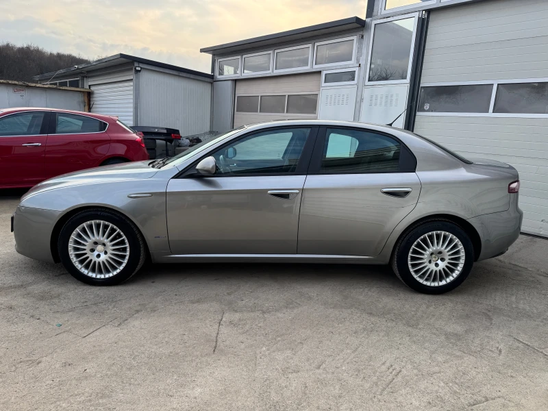 Alfa Romeo 159 1, 9 JTDm Qtronic, снимка 3 - Автомобили и джипове - 49317536