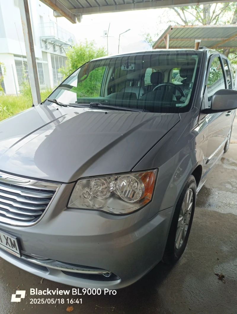 Chrysler Town and Country Touring L+ , снимка 7 - Автомобили и джипове - 50339599