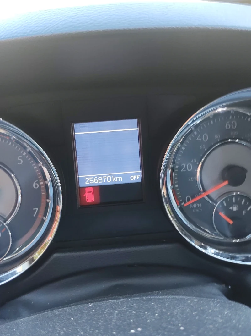 Chrysler Town and Country Touring L+ , снимка 10 - Автомобили и джипове - 50339599