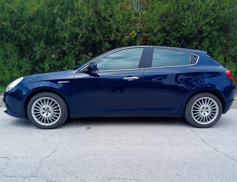 Alfa Romeo Giulietta, снимка 8 - Автомобили и джипове - 50421619