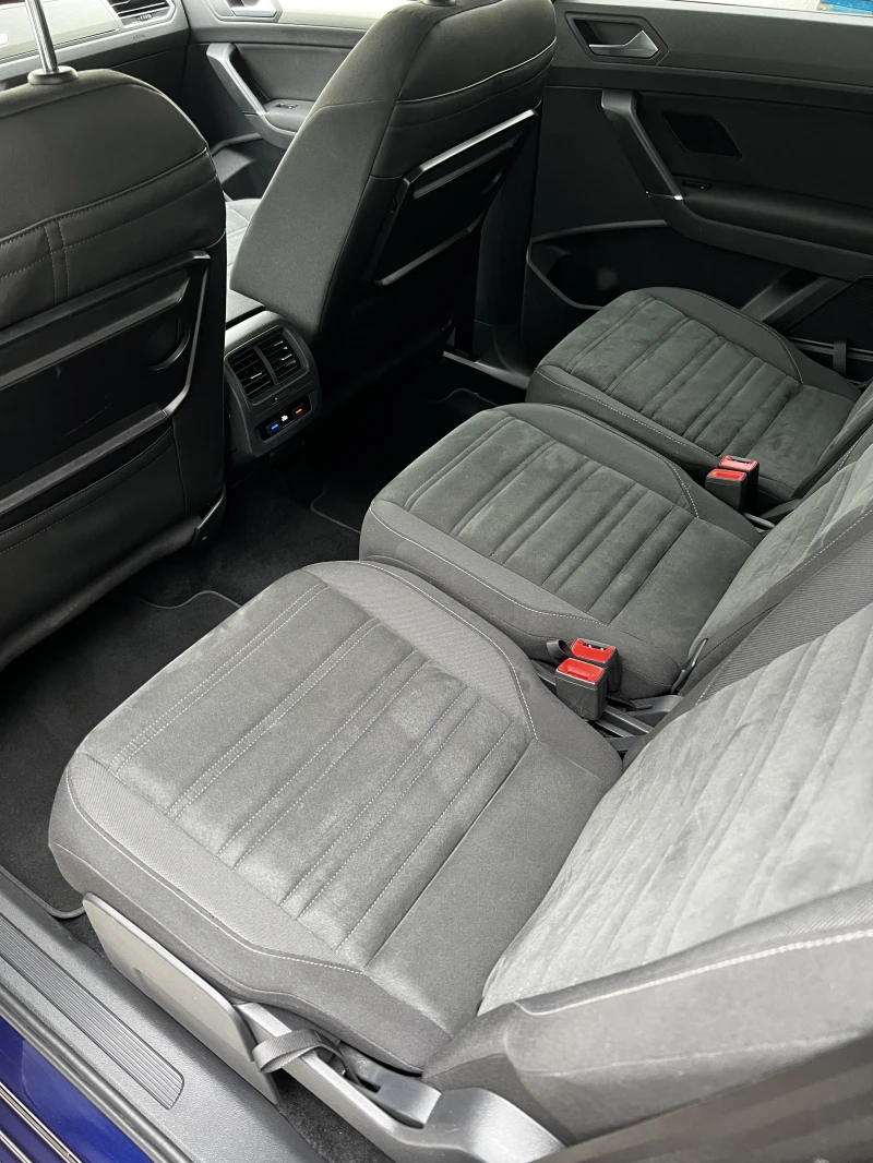 VW Touran Comfort BlueMotion, снимка 12 - Автомобили и джипове - 52194915