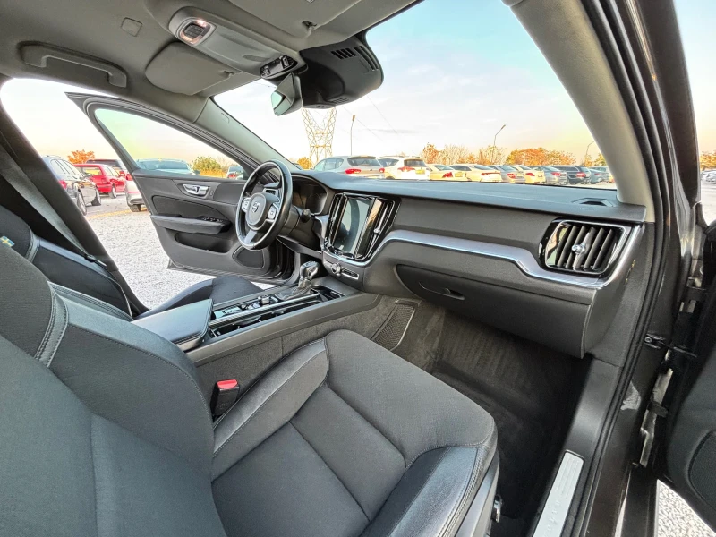 Volvo V60 Cross Country 2.0D/4Х4/D4/ЕВРО 6/KAMERA, снимка 6 - Автомобили и джипове - 52553320