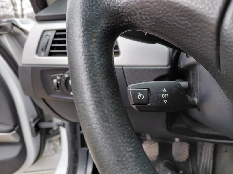 BMW 320, снимка 13 - Автомобили и джипове - 53005513