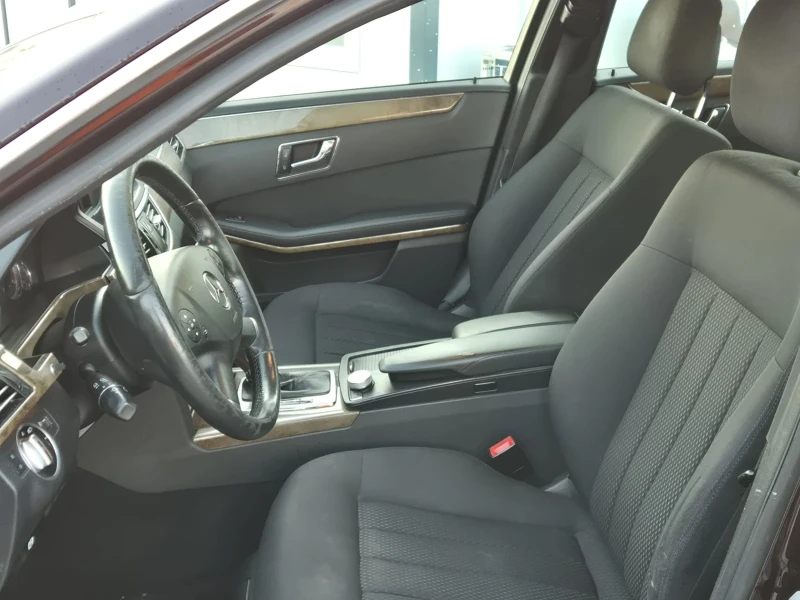 Mercedes-Benz E 220 E 220 CDI, снимка 8 - Автомобили и джипове - 53163024