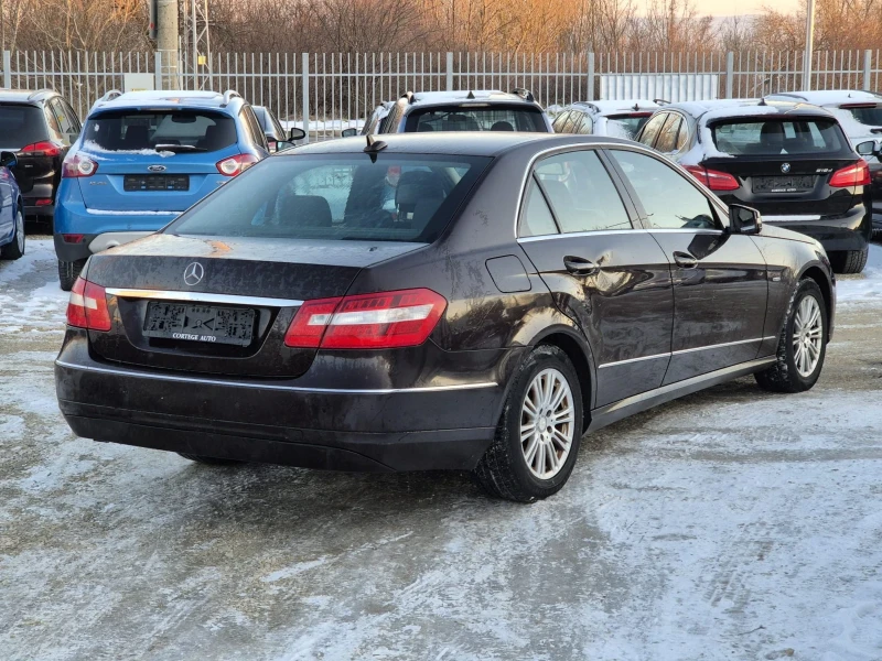 Mercedes-Benz E 220 E 220 CDI, снимка 7 - Автомобили и джипове - 53163024