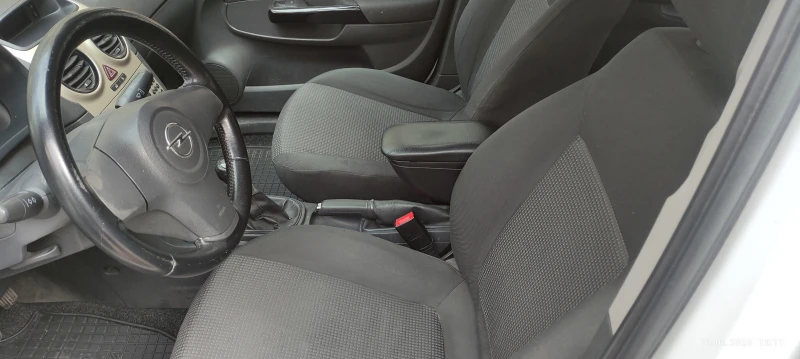 Opel Corsa 1.2, снимка 10 - Автомобили и джипове - 53457102