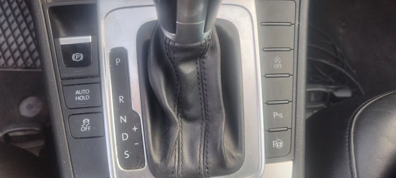 VW Passat, снимка 14 - Автомобили и джипове - 53479632