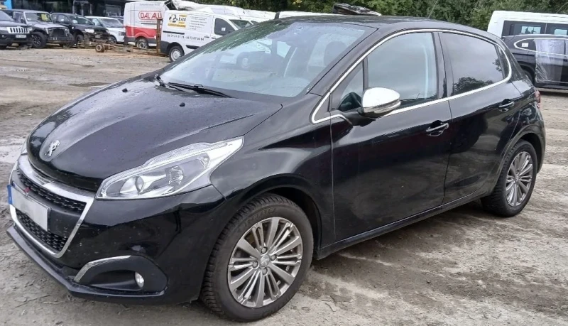 Peugeot 208 1.2i Automatic 12/2018г - 11400 лв. - 12761701 1