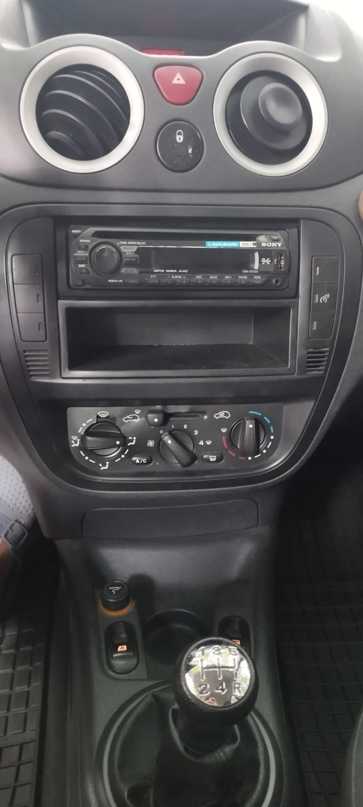 Citroen C3, снимка 12 - Автомобили и джипове - 55824516