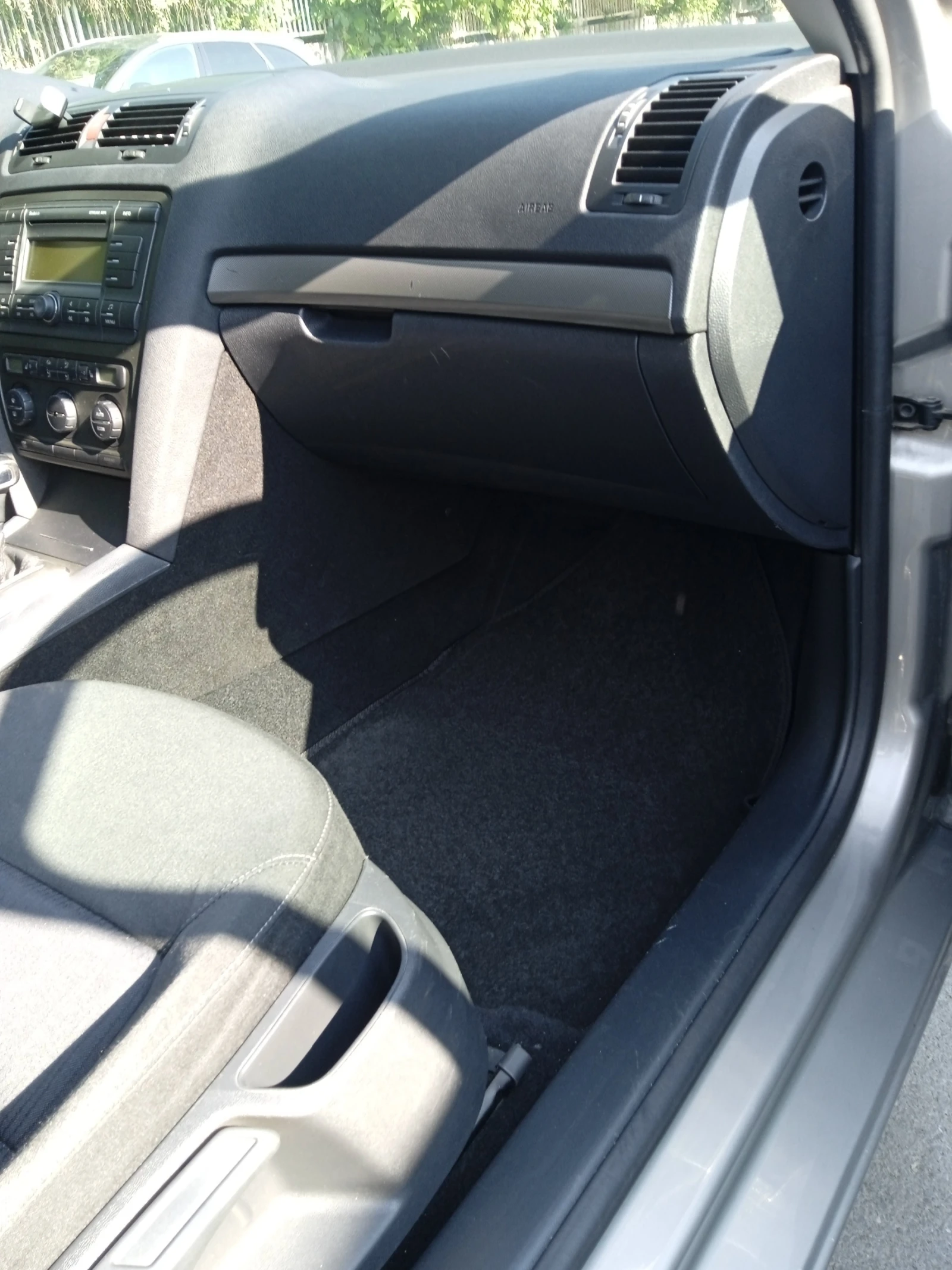 Skoda Octavia FSI - изображение 10