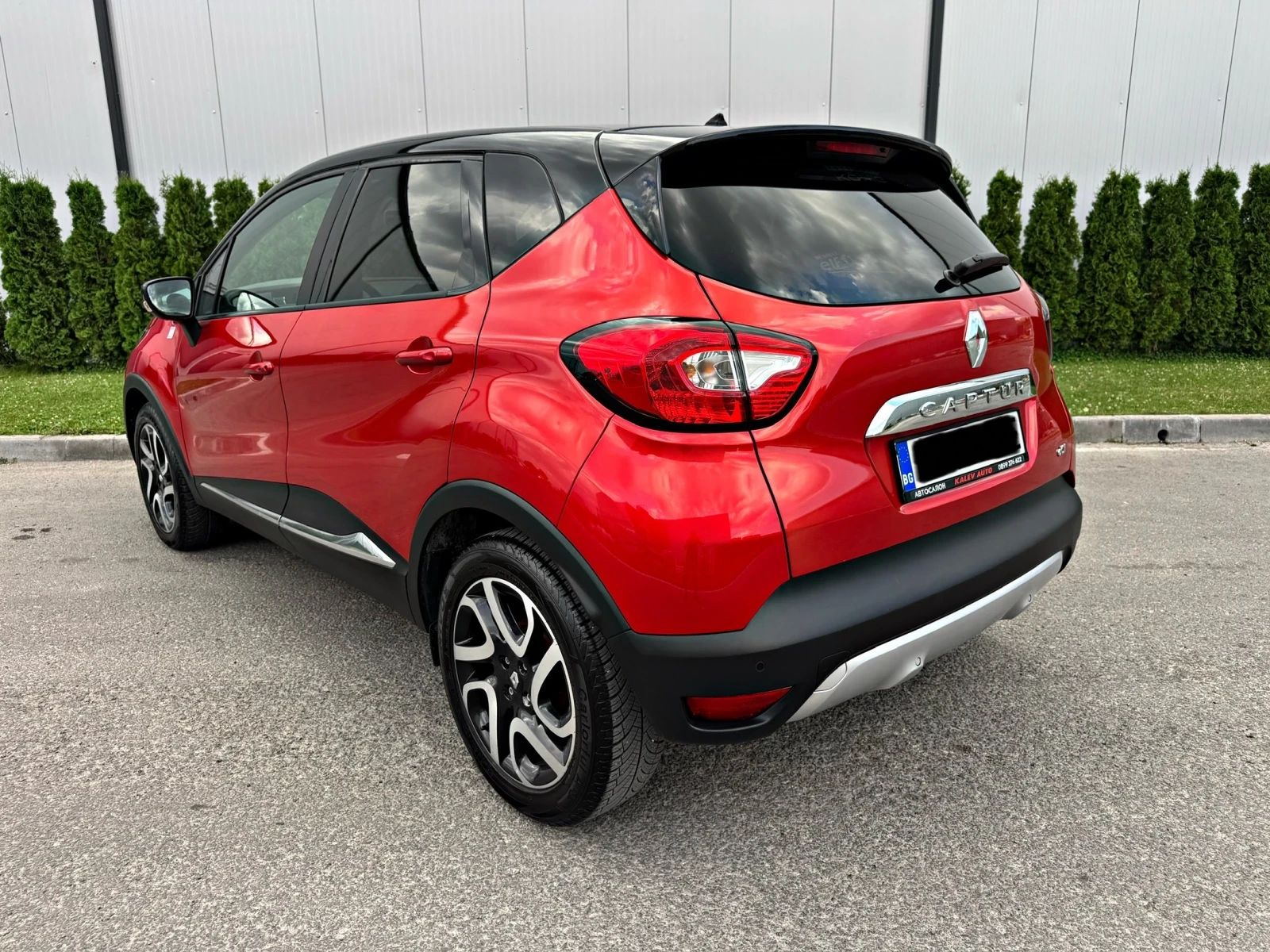 Renault Captur 1.5dCi 141000км/Helly Hansen/Full/Регистриран!!! - изображение 5