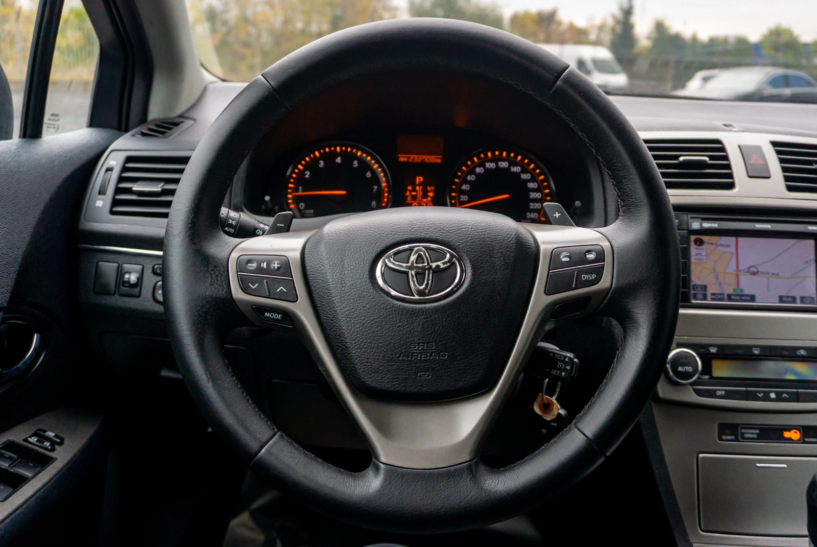 Toyota Avensis 1.8 VVT-i Automatic | С ГАРАНЦИЯ!   - изображение 9