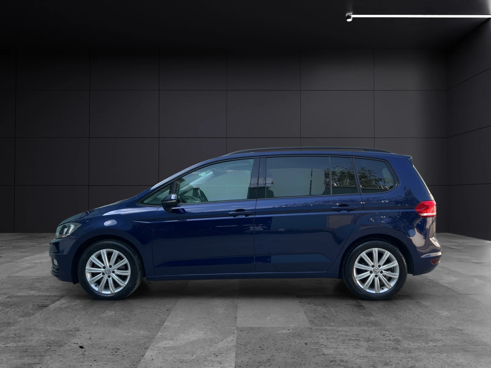 VW Touran Comfort BlueMotion - изображение 8