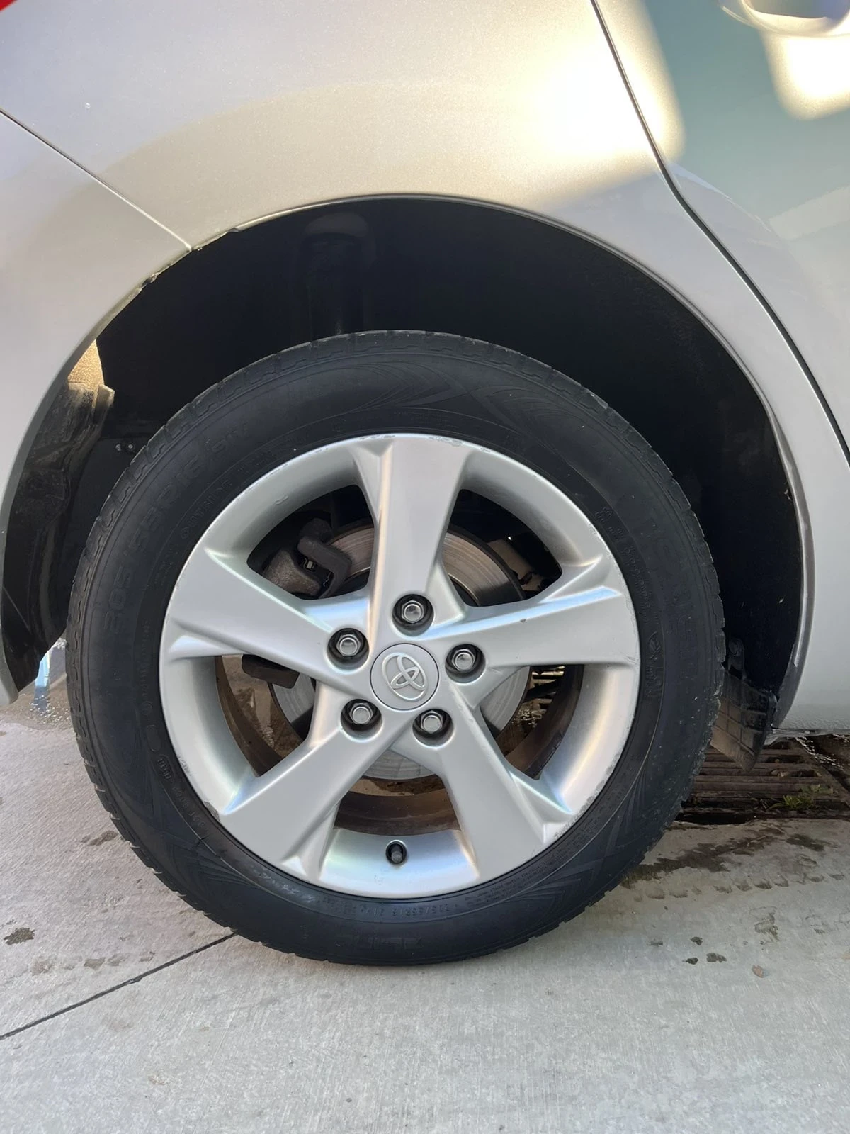 Toyota Auris  - изображение 8