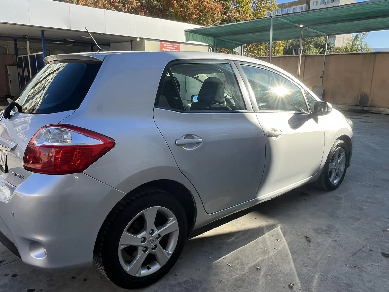 Toyota Auris  - изображение 6