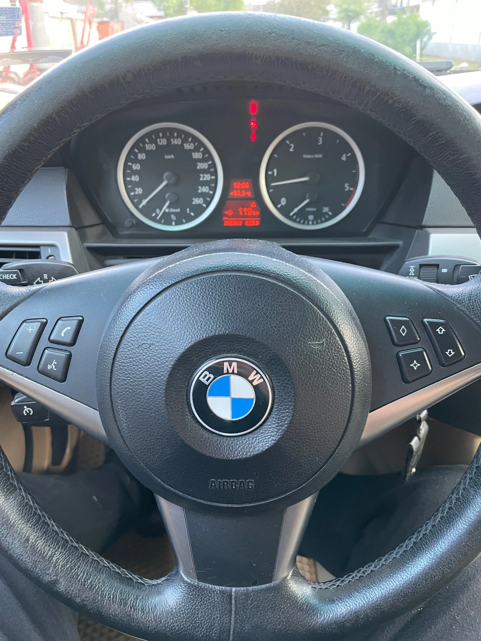 BMW 525 d РЪЧКА - изображение 10