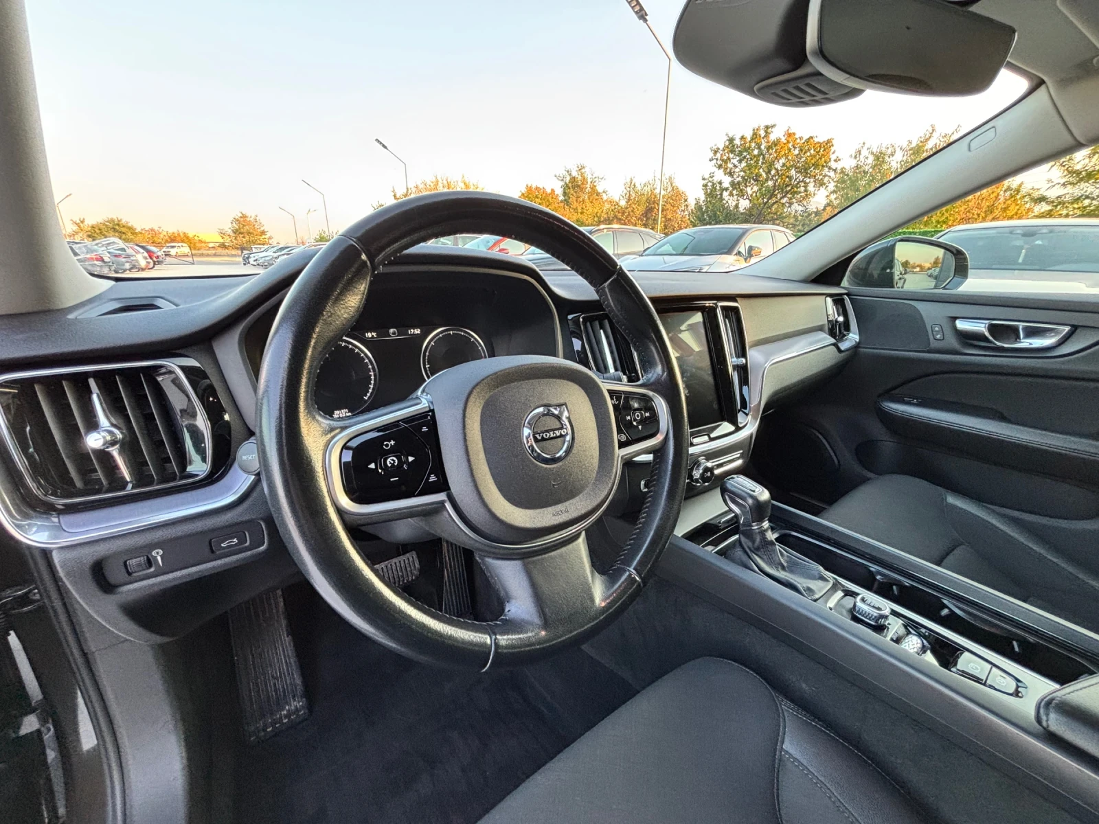 Volvo V60 Cross Country 2.0D/4Х4/D4/ЕВРО 6/ПАРКТРОНИК - изображение 5