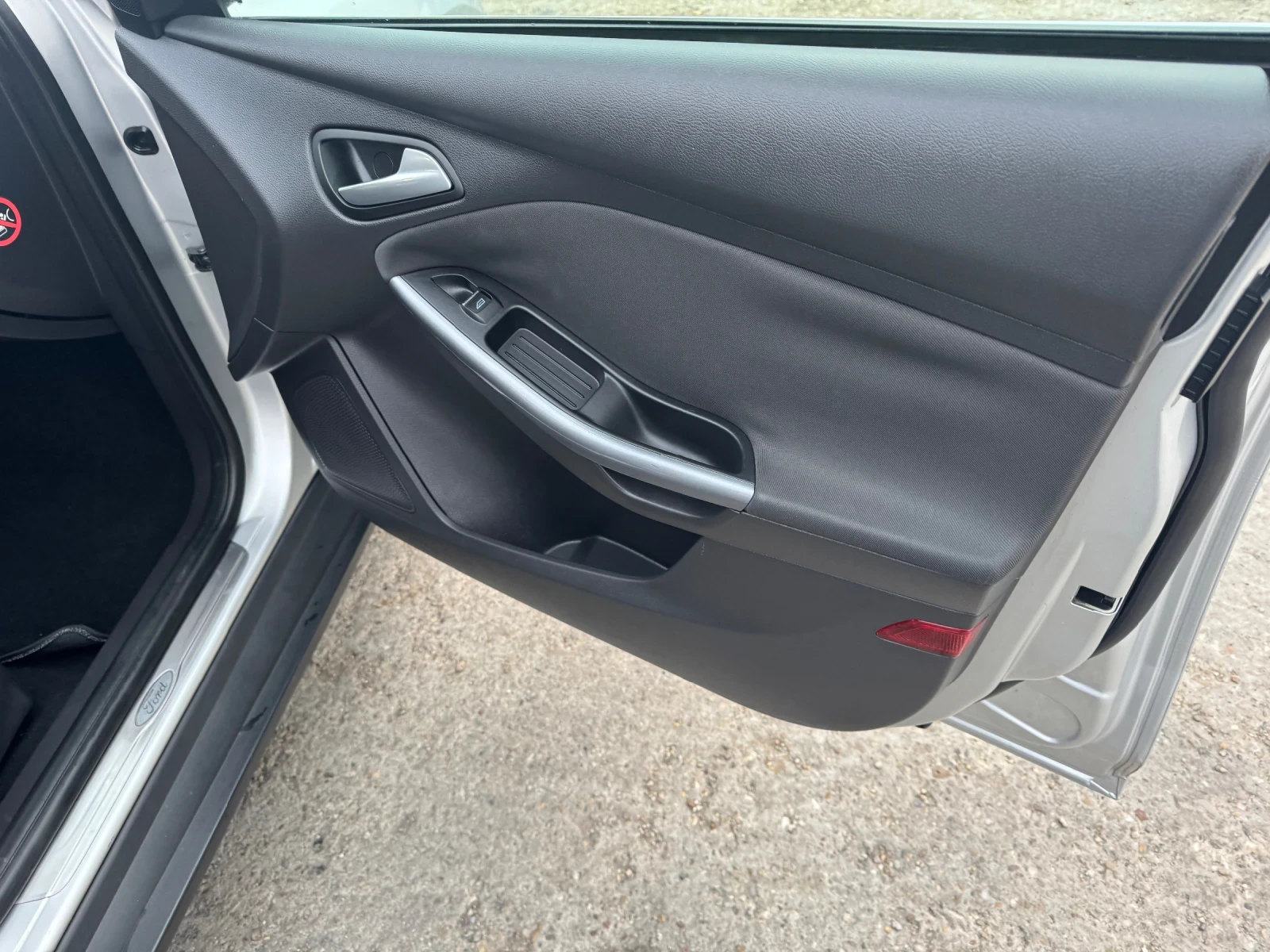 Ford Focus 1600-115 titanium | Mobile.bg   16