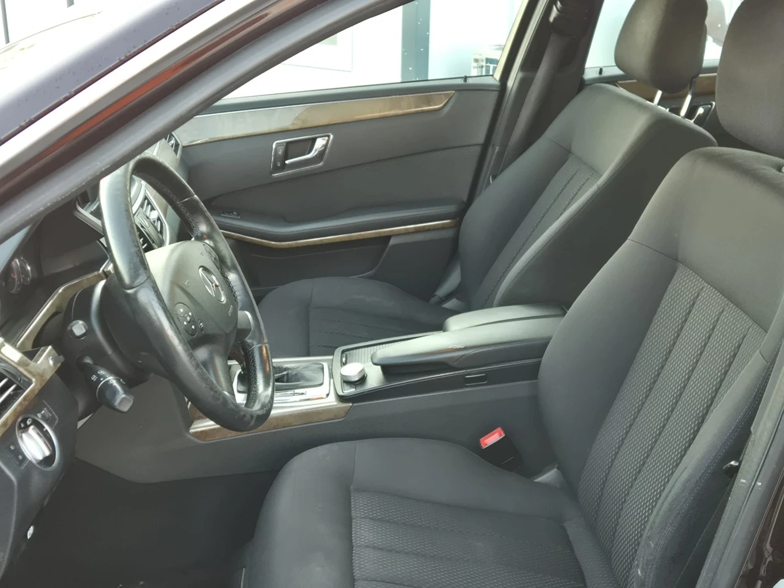 Mercedes-Benz E 220 E 220 CDI - изображение 8