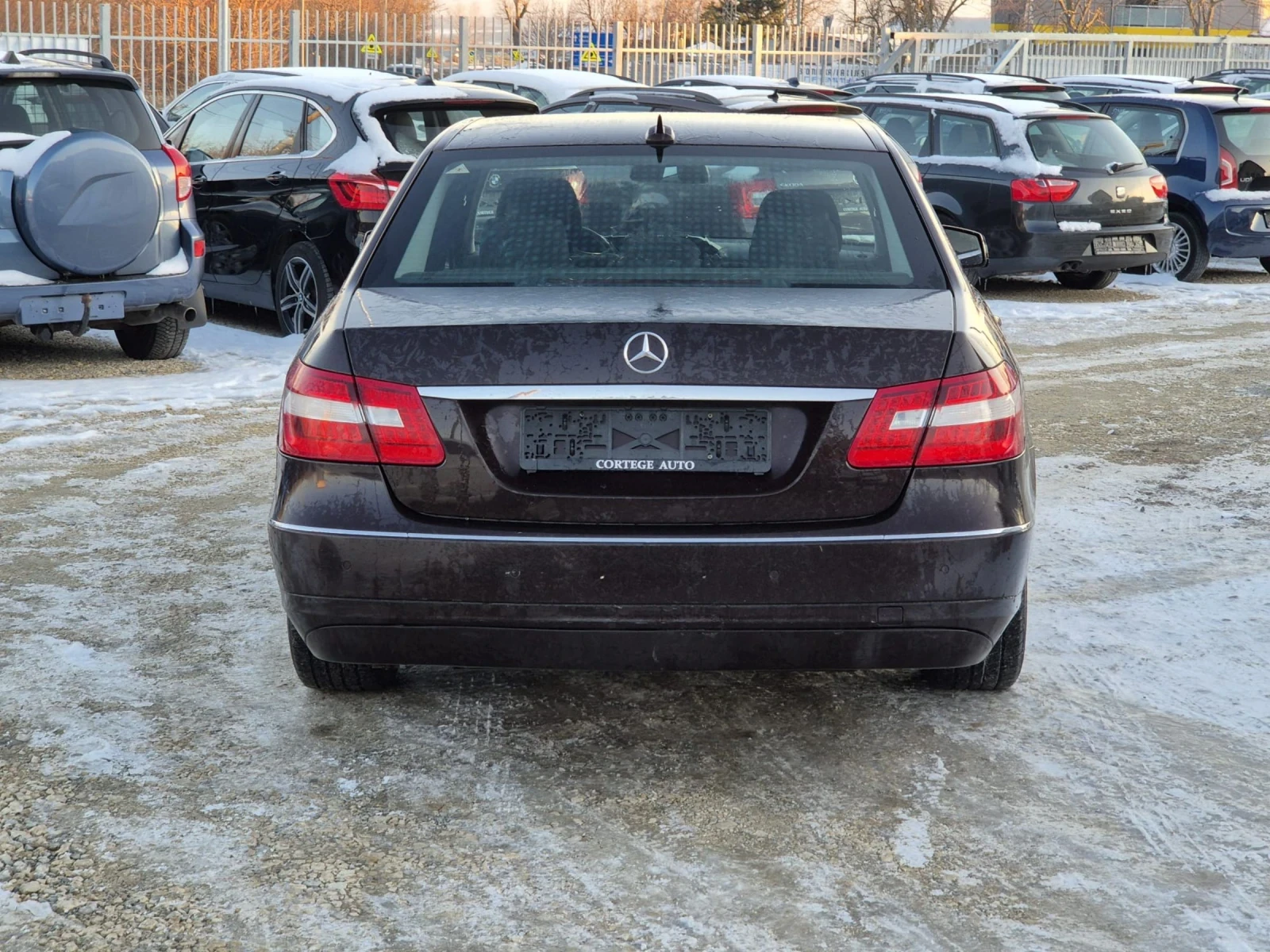 Mercedes-Benz E 220 E 220 CDI - изображение 6