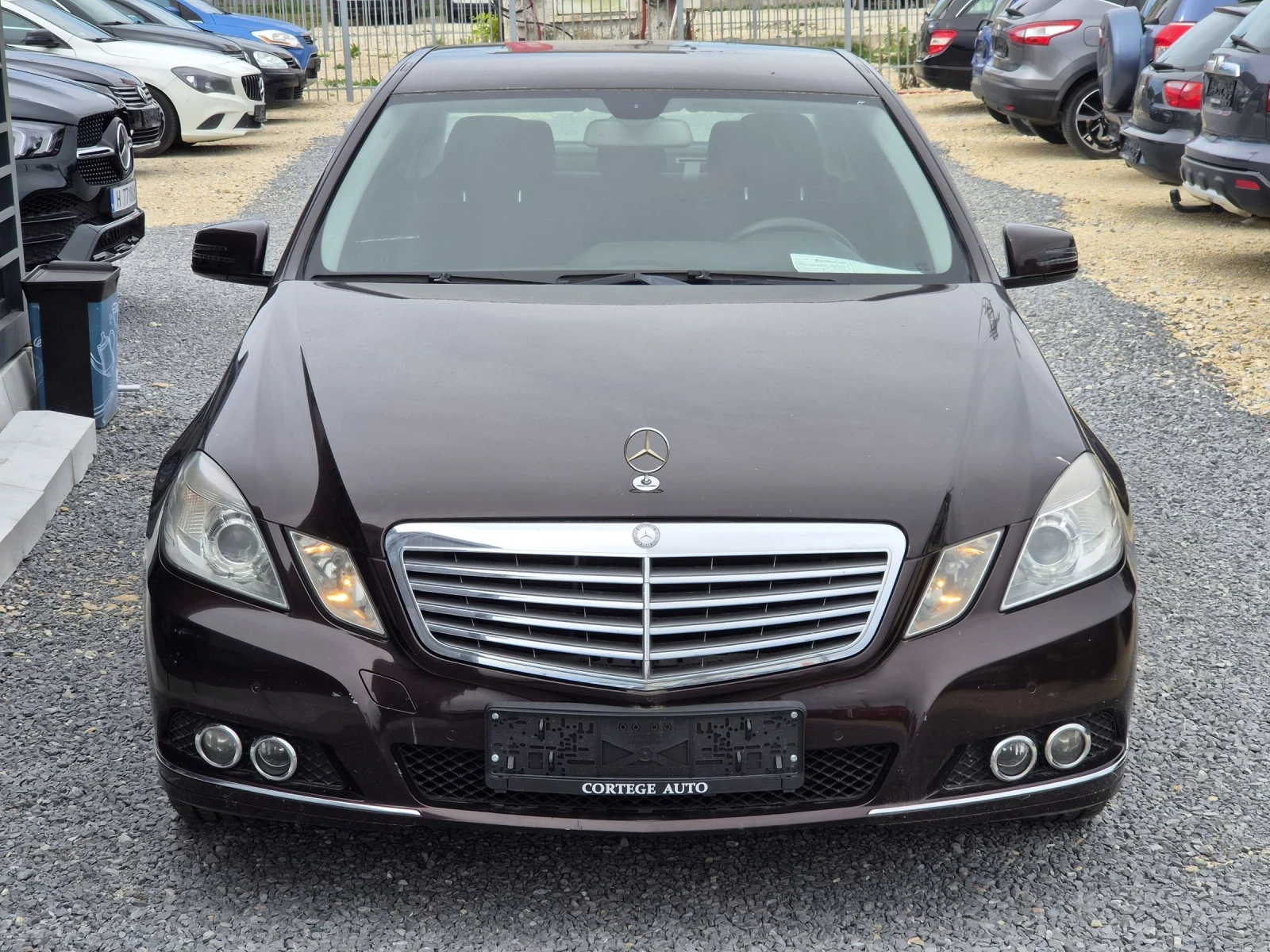 Mercedes-Benz E 220 E 220 CDI, снимка 3 - Автомобили и джипове - 53163024