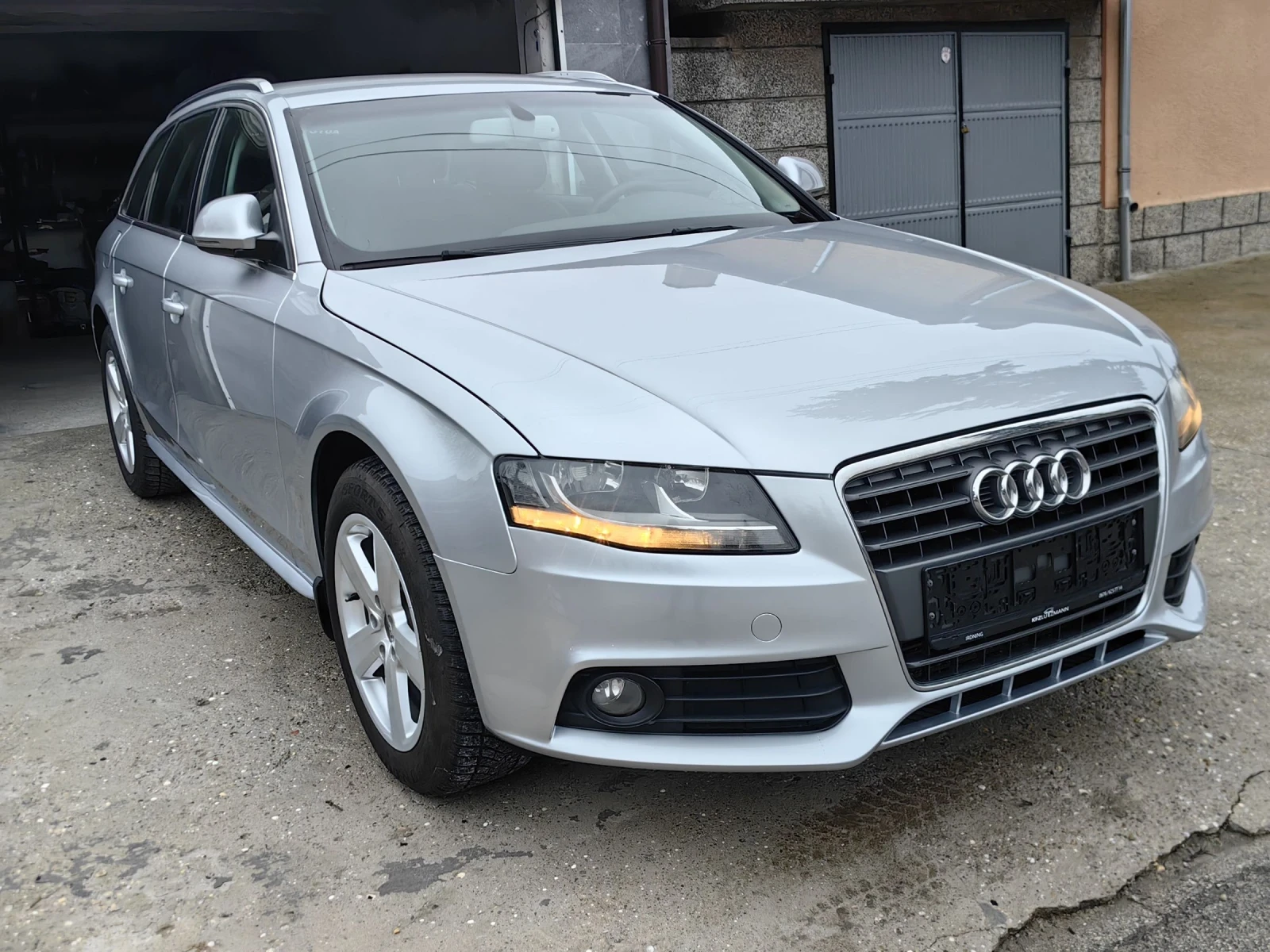 Audi A4 AUDI A4 2.0TDI 143KC. 6CK. | Mobile.bg � ����������� 1