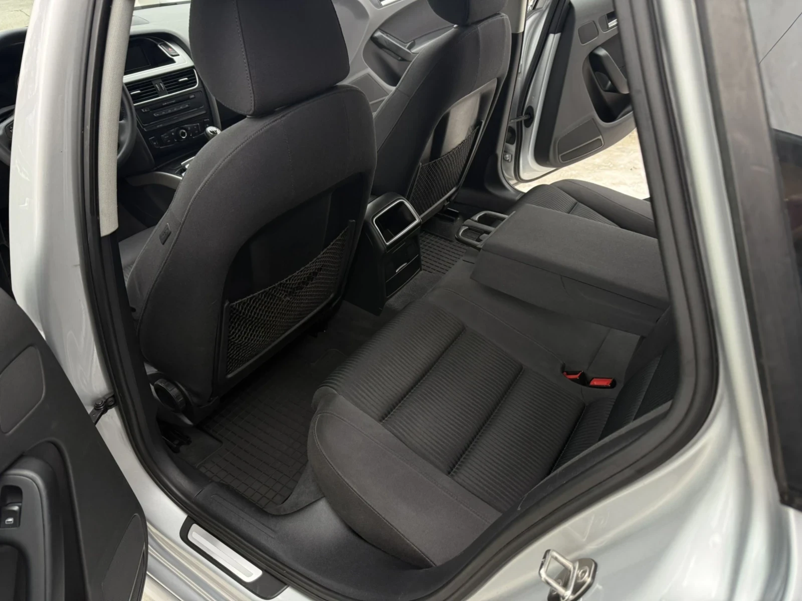 Audi A4 AUDI A4 2.0TDI 143KC. 6CK. | Mobile.bg � ����������� 12