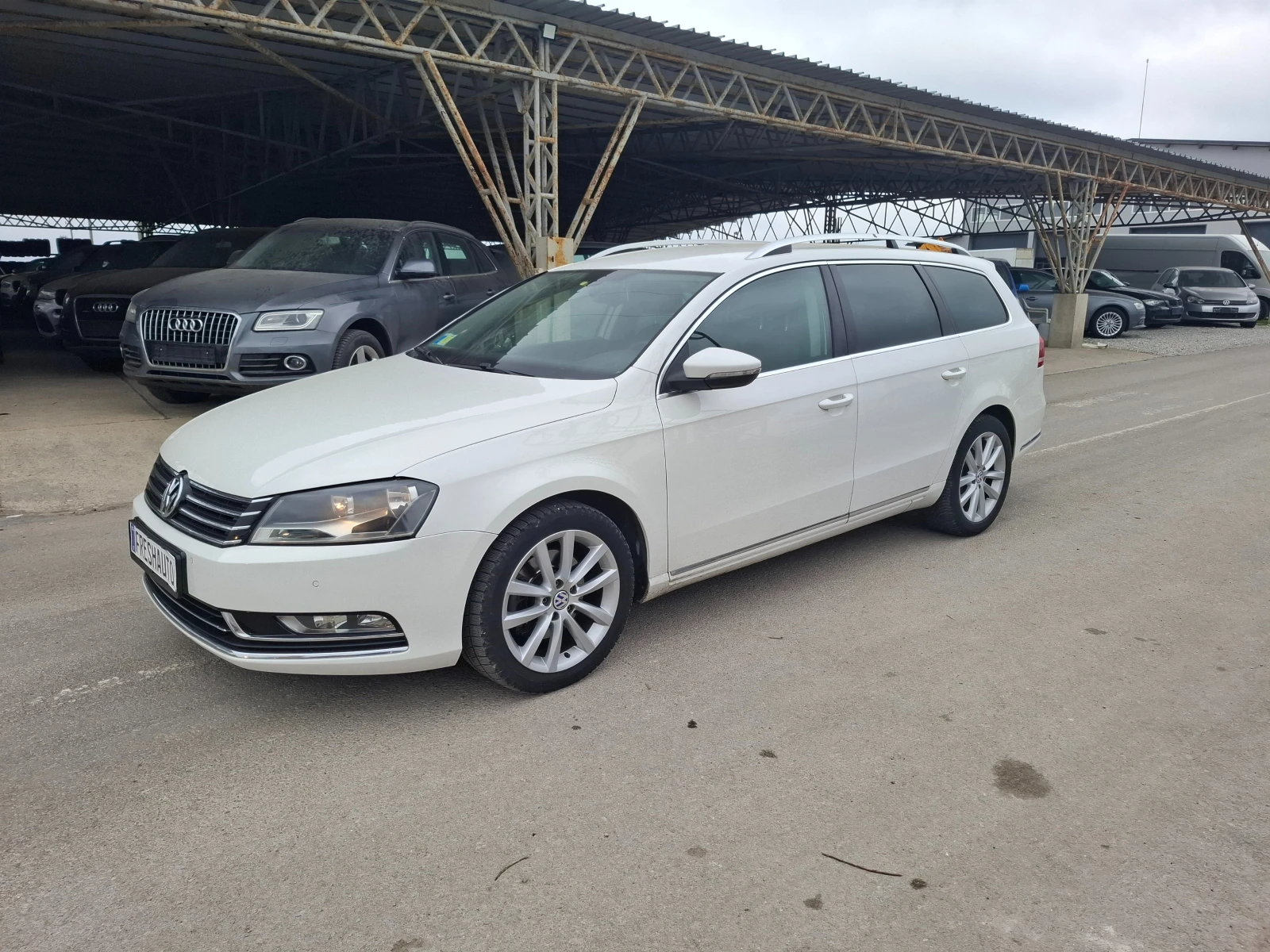 VW Passat 2.0tdi Navi Кожа Камера, снимка 3 - Автомобили и джипове - 53899168