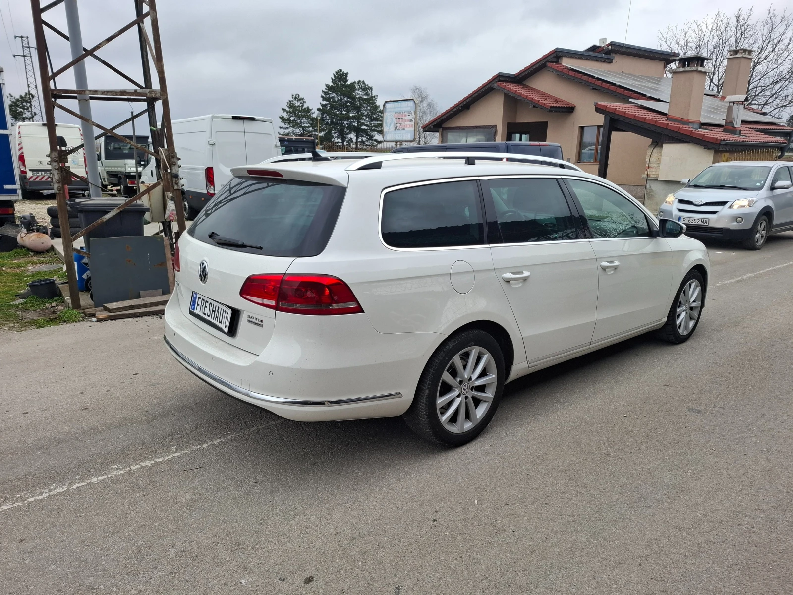 VW Passat 2.0tdi Navi Кожа Камера, снимка 5 - Автомобили и джипове - 53899168
